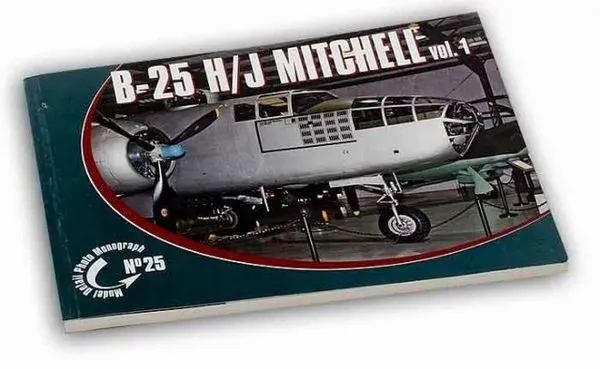Rossagraph MDPM-25 B-25 H/J Mitchell bok häftad 112 sidor