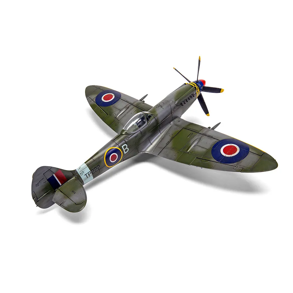 Airfix Spitfire F Mk.XVIII 1/48 modellbyggsats Griffon