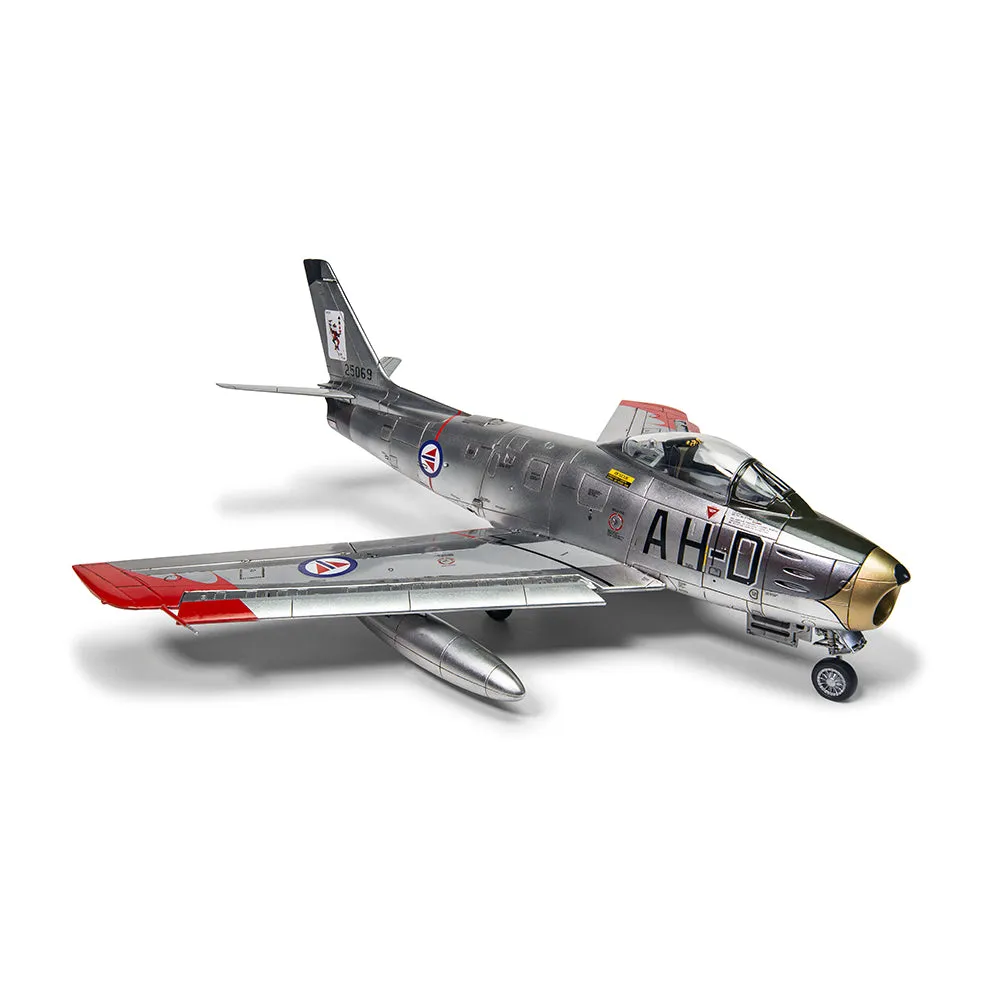 Airfix North American F-86F-40 Sabre byggsats 1/48 156 delar