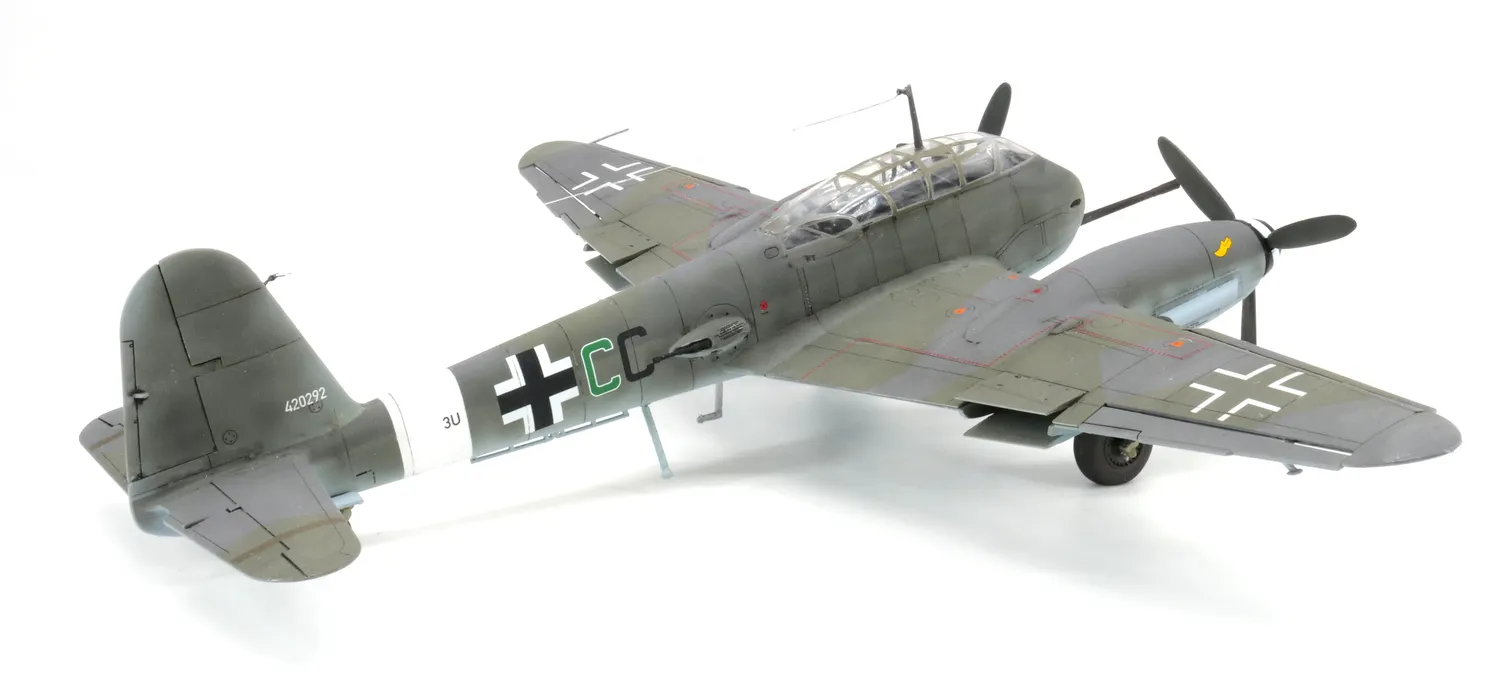 Airfix A04066 Messerschmitt Me 410 byggsats 1/72
