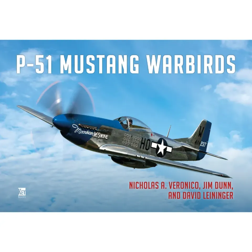 P-51 Mustang Warbirds bok överskott 140 bilder