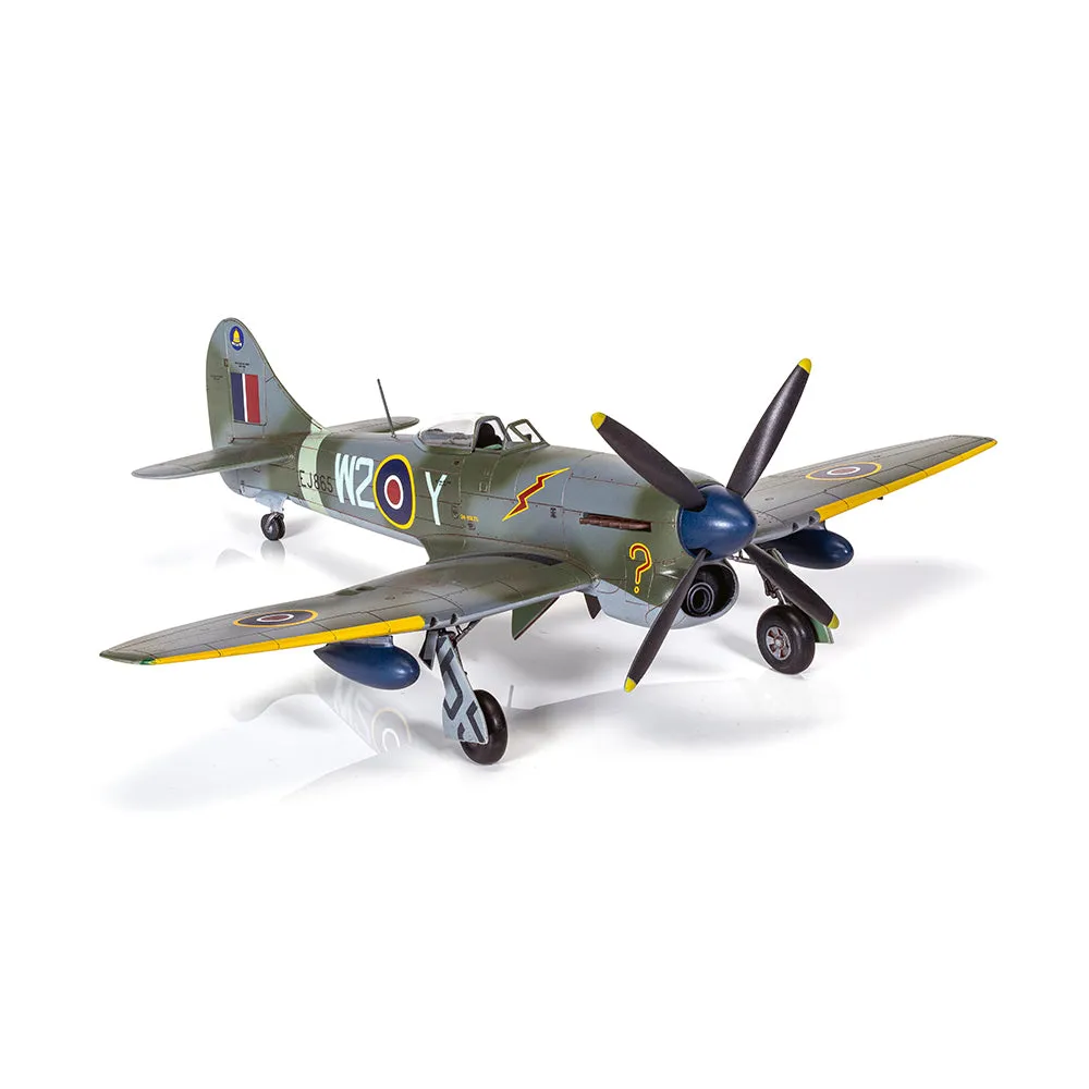 Airfix Hawker Tempest Mk.V modellbyggsats 1/72 två dekaler